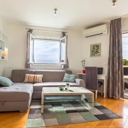Urban Apartman
