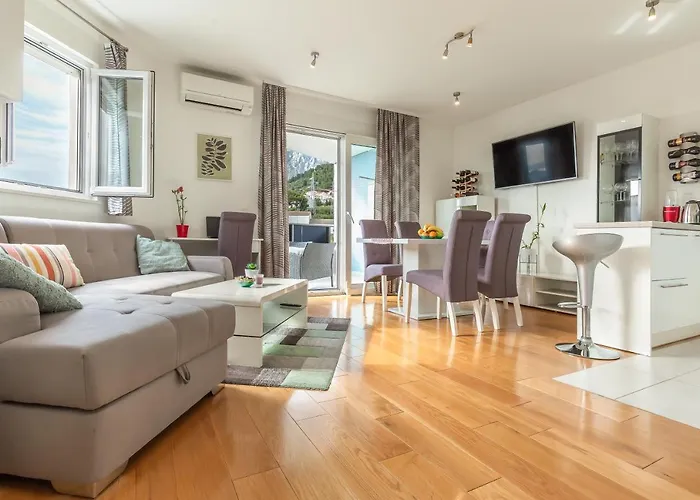 Apartment Urban Makarska